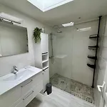 Holiday home Maison Lumineuse Et Chaleureuse Proche Puydufou *