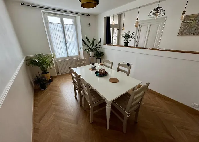 Maison Lumineuse Et Chaleureuse * Cholet