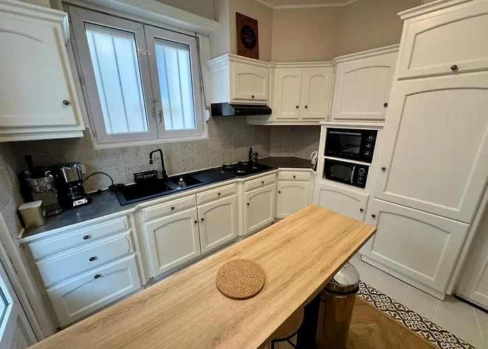 Maison Lumineuse Et Chaleureuse